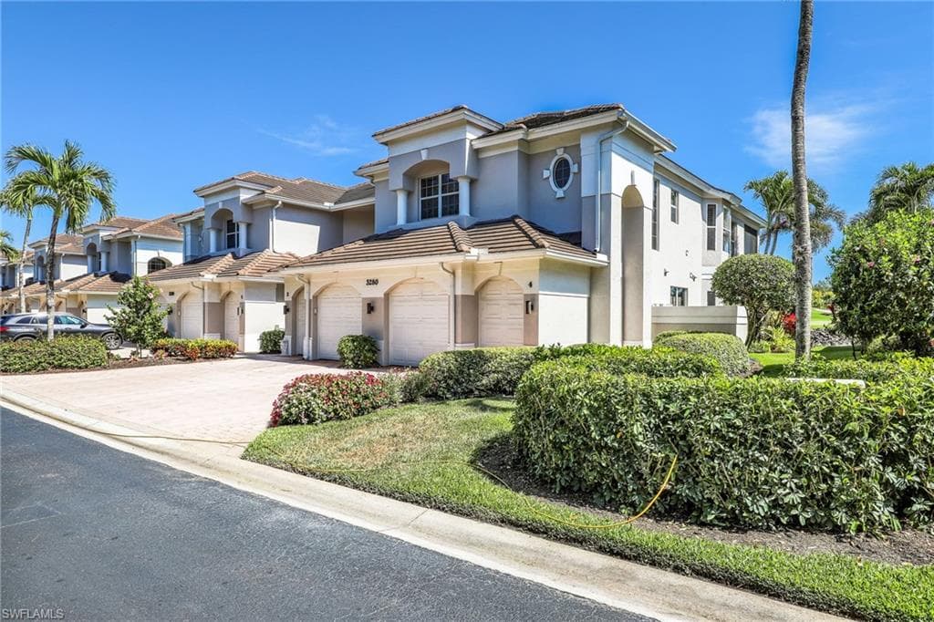 3280 Hamlet DR 4 NAPLES, FL 34105