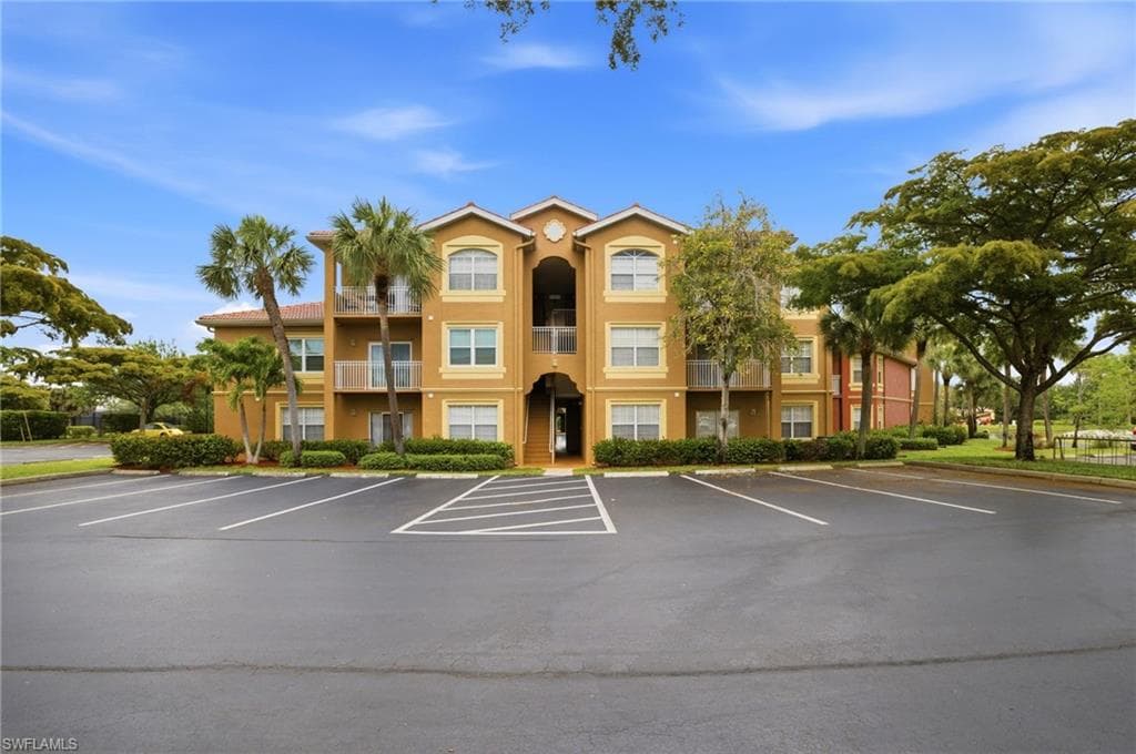 15605 Ocean Walk CIR 113 FORT MYERS, FL 33908