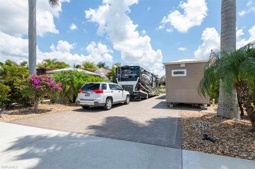 5221 Marsh Mallow TRL FORT MYERS, FL 33905