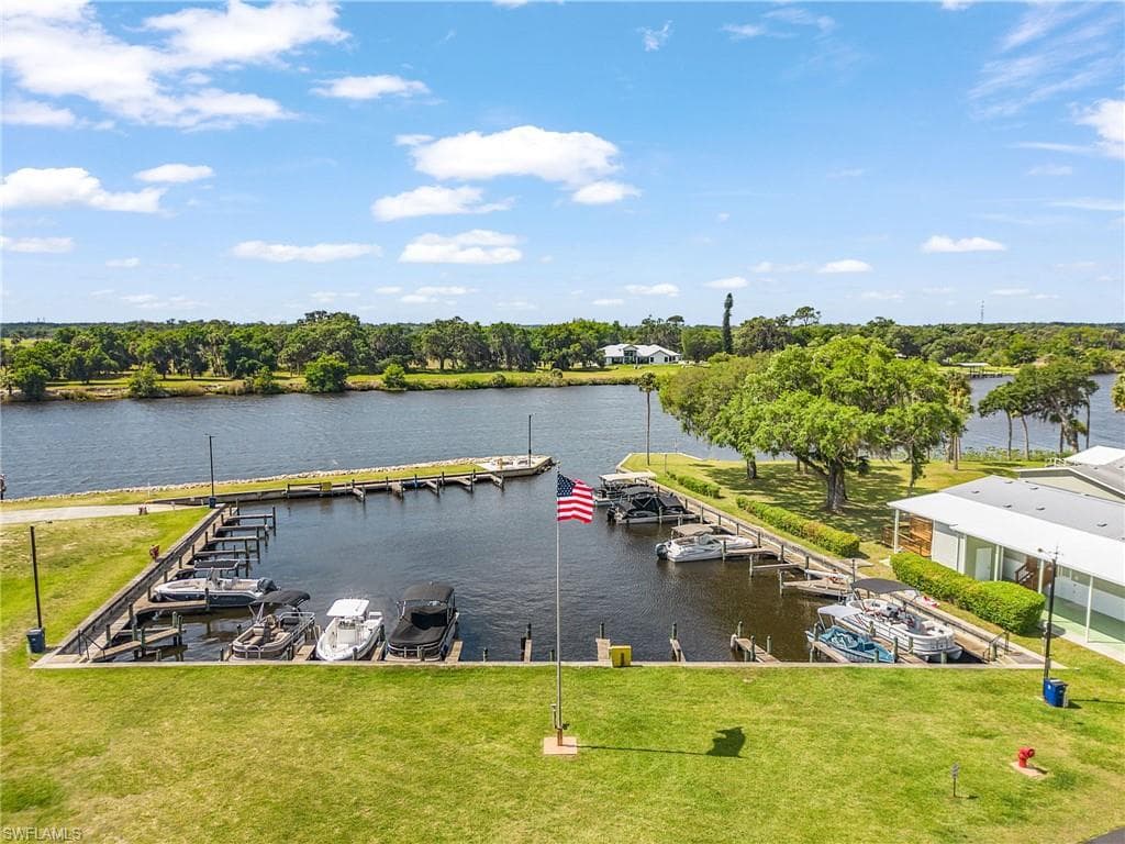 5 Erica ST ALVA, FL 33920