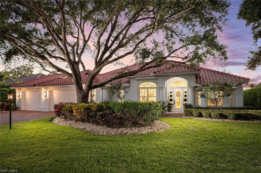 8037 Vera Cruz WAY NAPLES, FL 34109