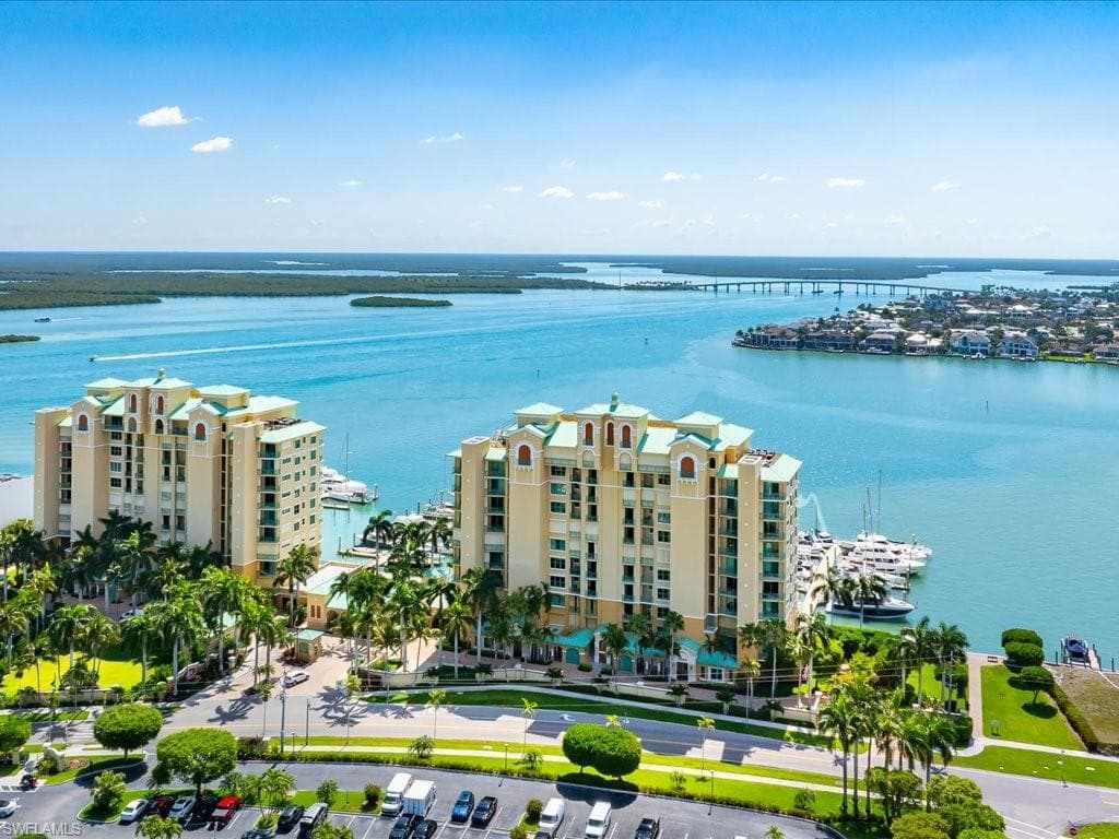 1069 Bald Eagle DR S401 MARCO ISLAND, FL 34145