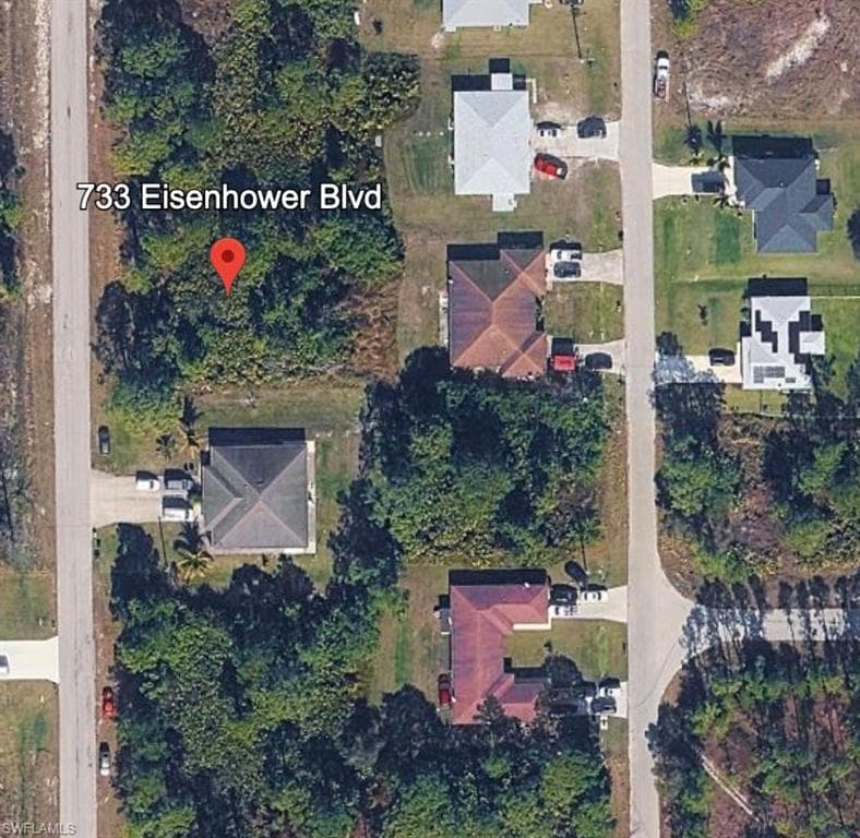 733/735 Eisenhower BLVD LEHIGH ACRES, FL 33974