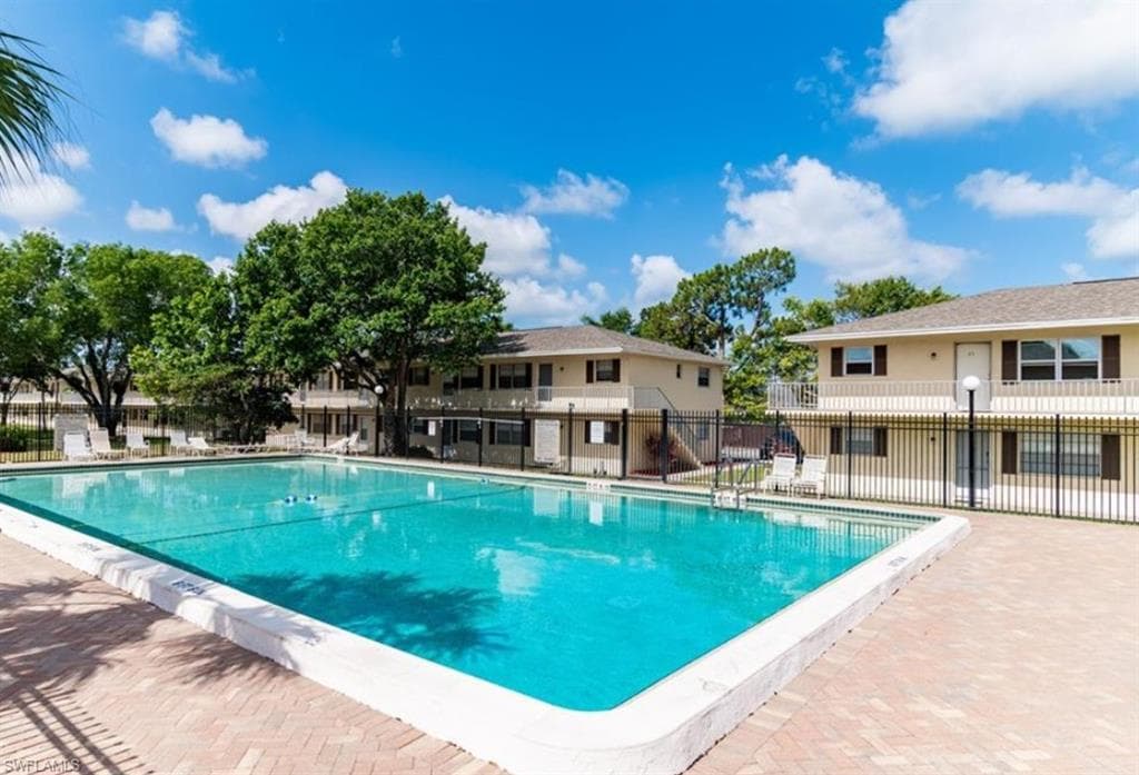 3325 Airport RD N J3 NAPLES, FL 34105