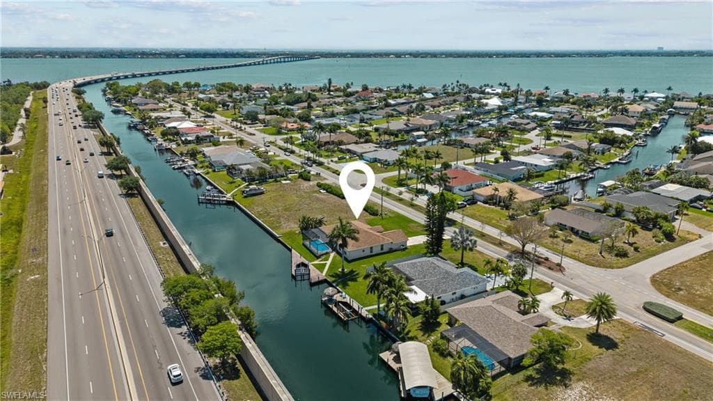 2429 Everest PKWY CAPE CORAL, FL 33904
