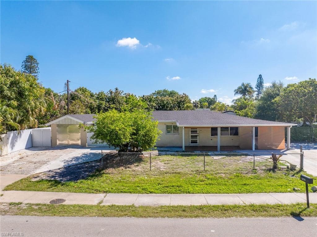 5278 Floridan AVE NAPLES, FL 34113