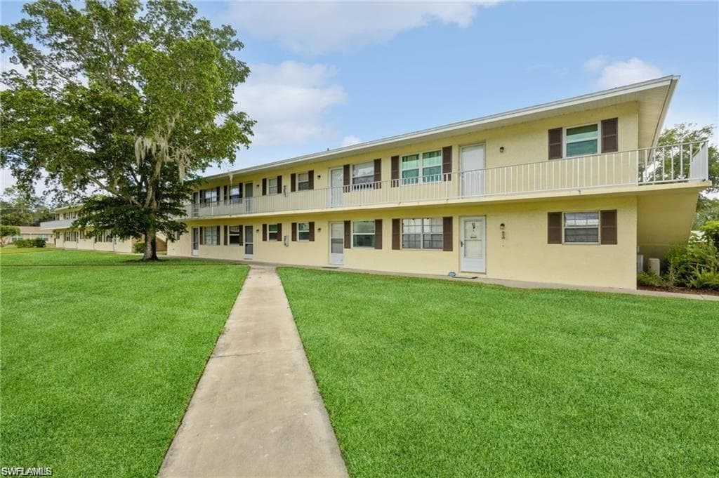 3325 Airport RD N NAPLES, FL 34105