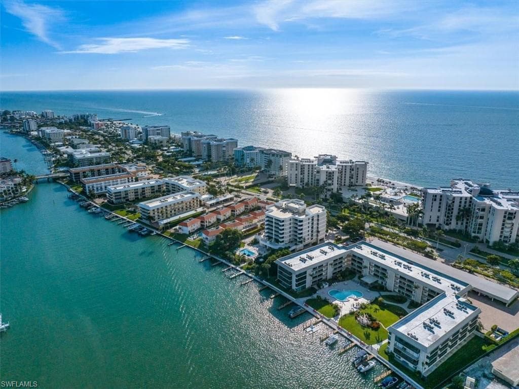 3200 Gulf Shore BLVD N 115 NAPLES, FL 34103