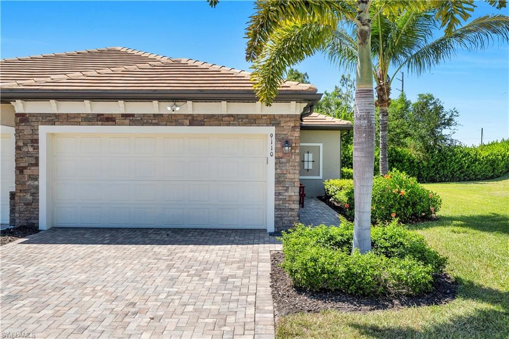 9110 Woodhurst DR NAPLES, FL 34120