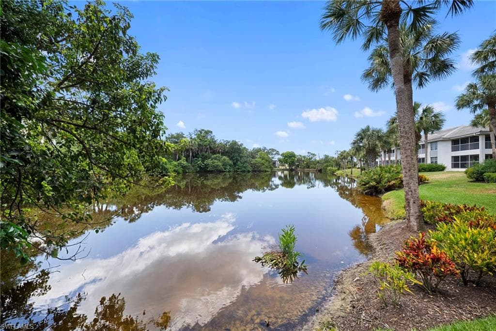 4250 Lake Forest DR 311 BONITA SPRINGS, FL 34134