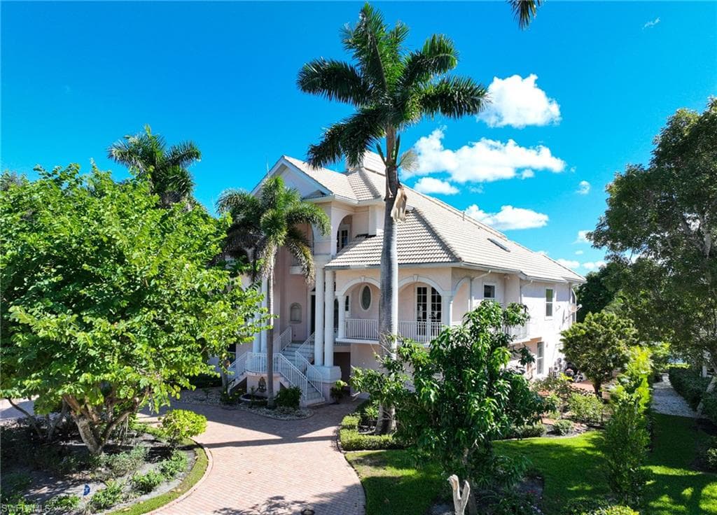 192 Topanga DR BONITA SPRINGS, FL 34134