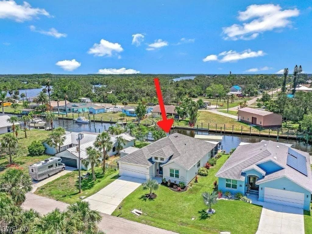 2214 Isle Of Pines AVE FORT MYERS, FL 33905
