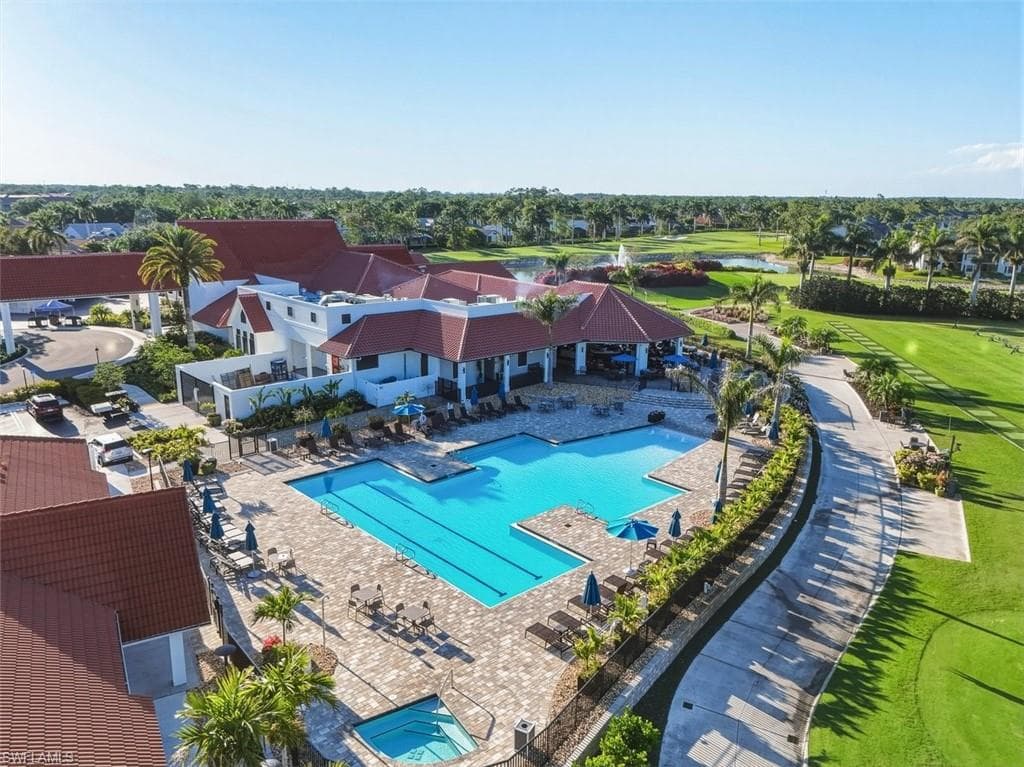 7320 Glenmoor LN 2206 NAPLES, FL 34104
