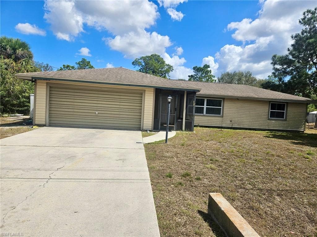 808 Greenwood AVE LEHIGH ACRES, FL 33972