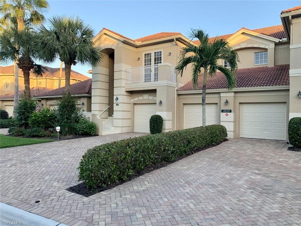 9616 Cypress Hammock CIR 201 ESTERO, FL 34135