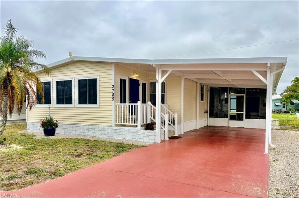 2785 Wedgewood DR NORTH FORT MYERS, FL 33917