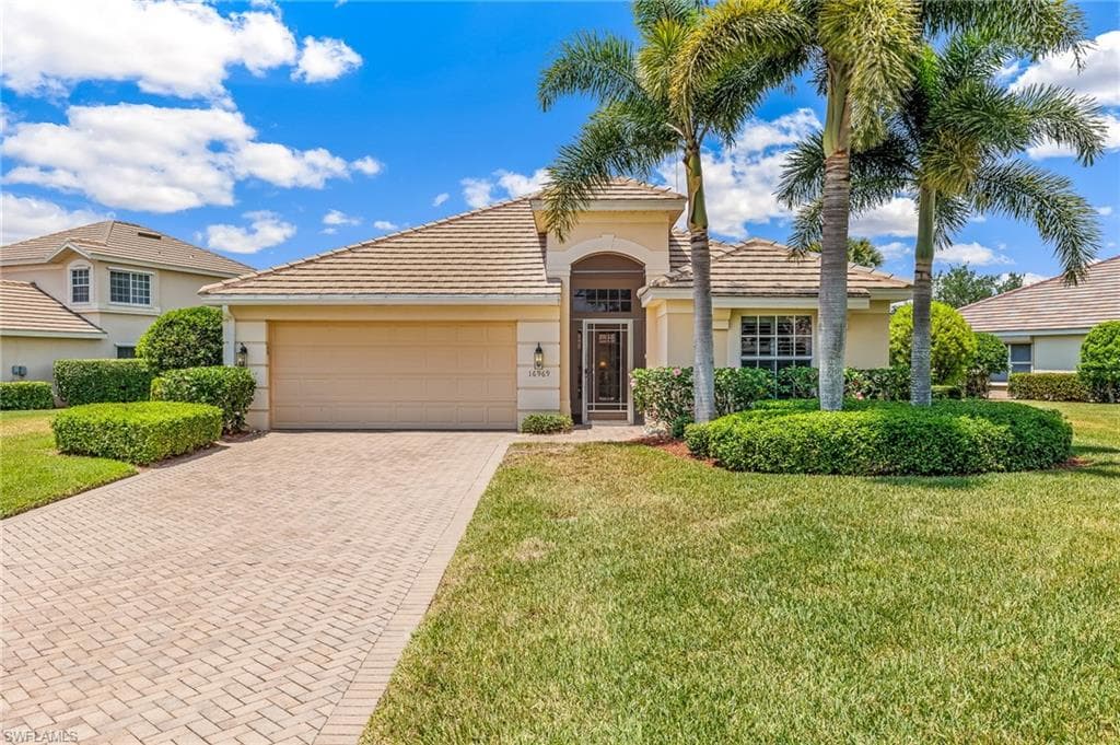 16969 Oakstead DR ALVA, FL 33920