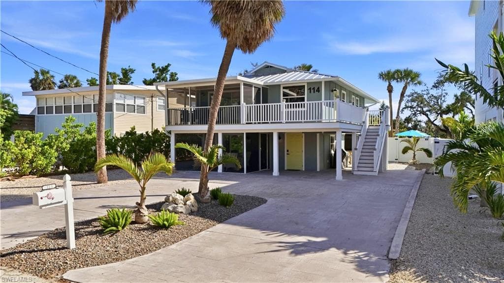 114 Lovers LN FORT MYERS BEACH, FL 33931