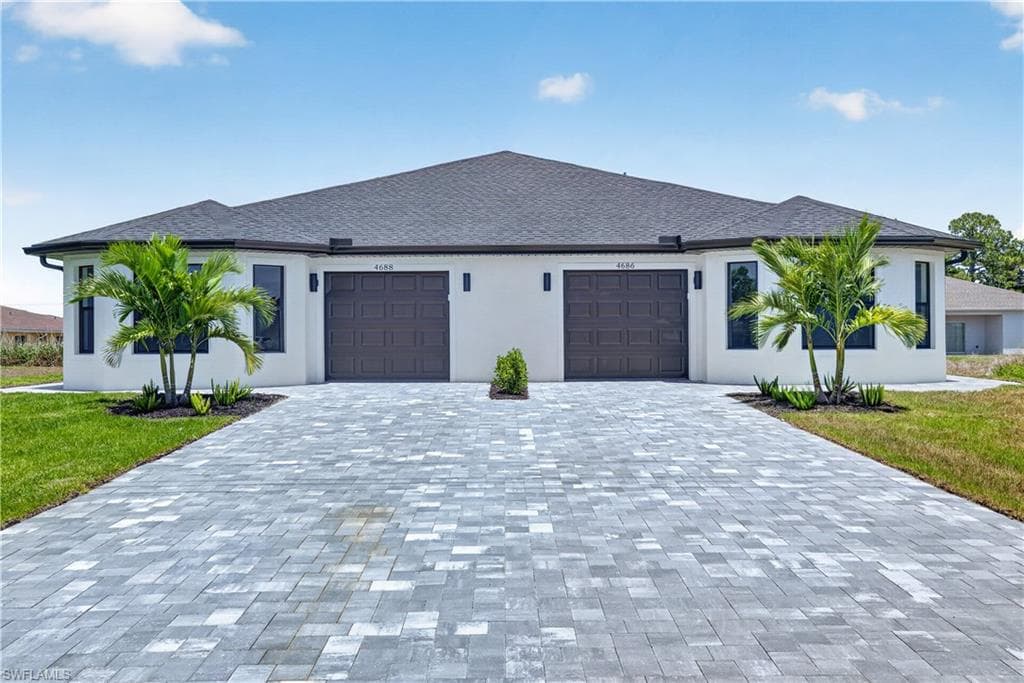 4686-4688 Golfview BLVD LEHIGH ACRES, FL 33973