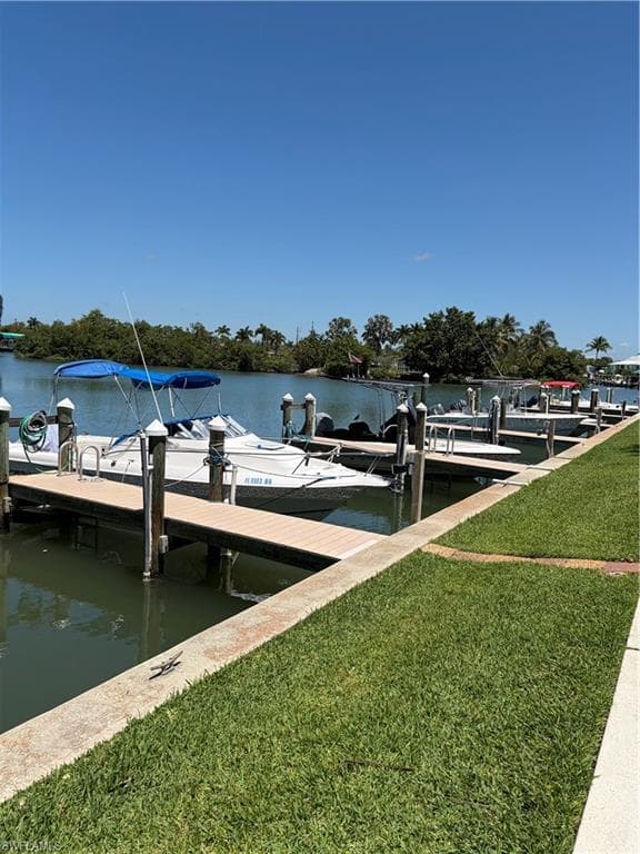 330 Kon Tiki DR D2 NAPLES, FL 34113