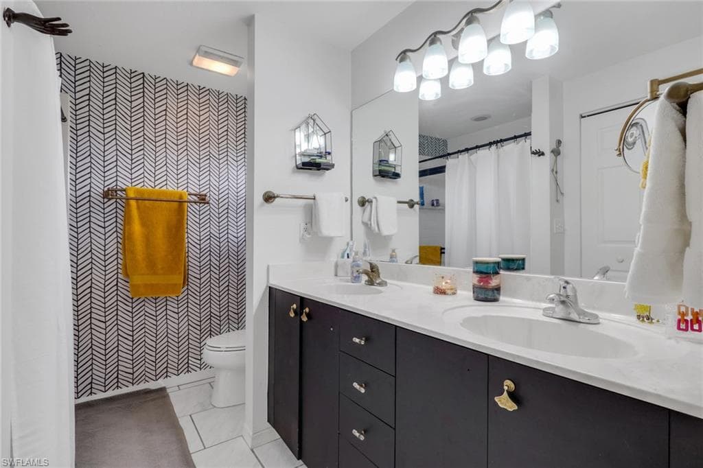 1835 Crown Pointe BLVD NAPLES, FL 34112