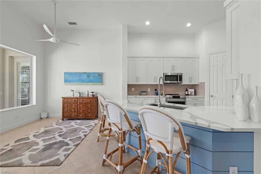11945 Heather Woods CT NAPLES, FL 34120