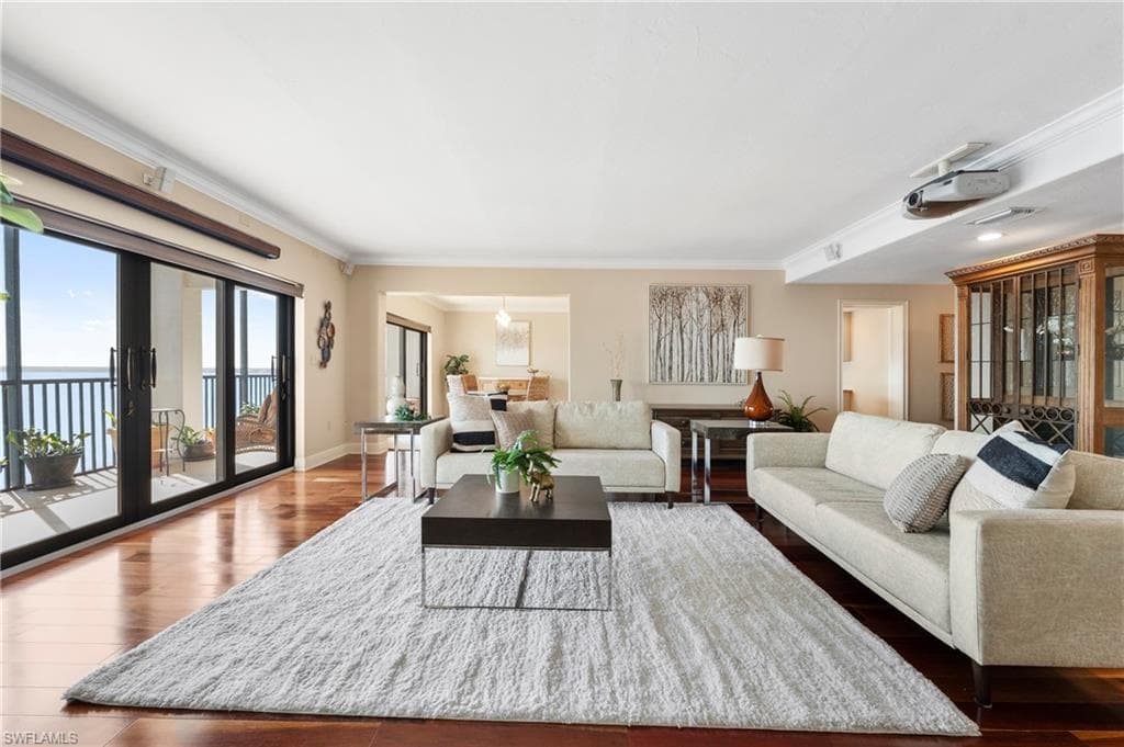 1920 Virginia AVE 902 FORT MYERS, FL 33901