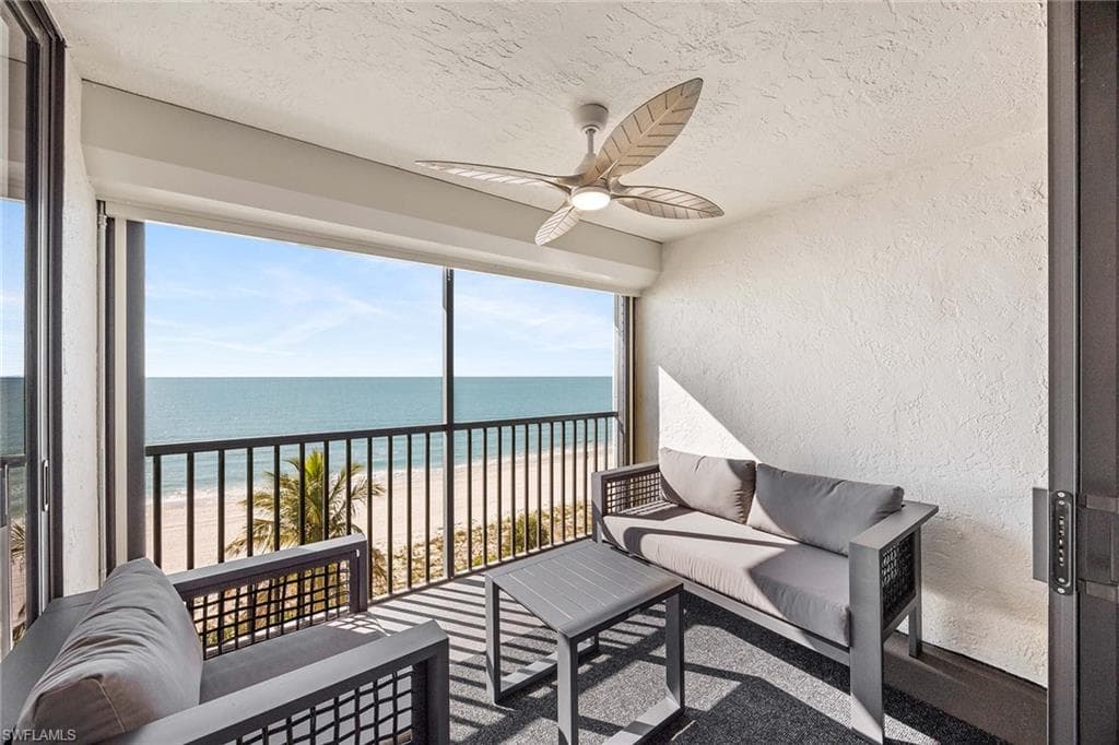 10475 Gulf Shore DR 162 NAPLES, FL 34108