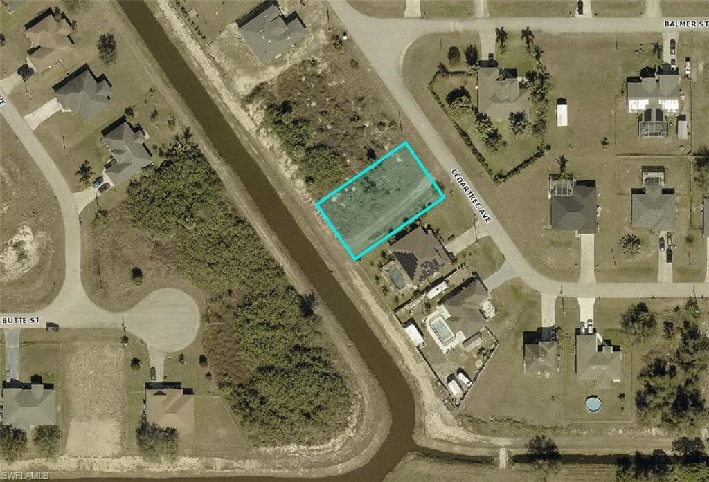 1005 Cedartree AVE LEHIGH ACRES, FL 33971