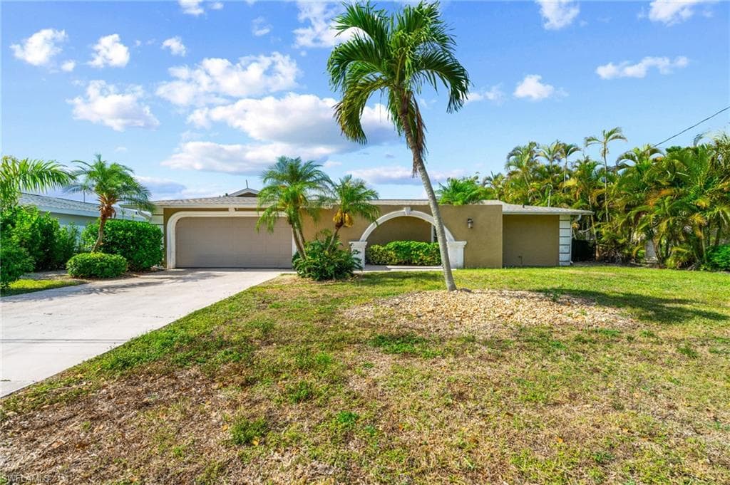1928 Savona PKWY CAPE CORAL, FL 33904