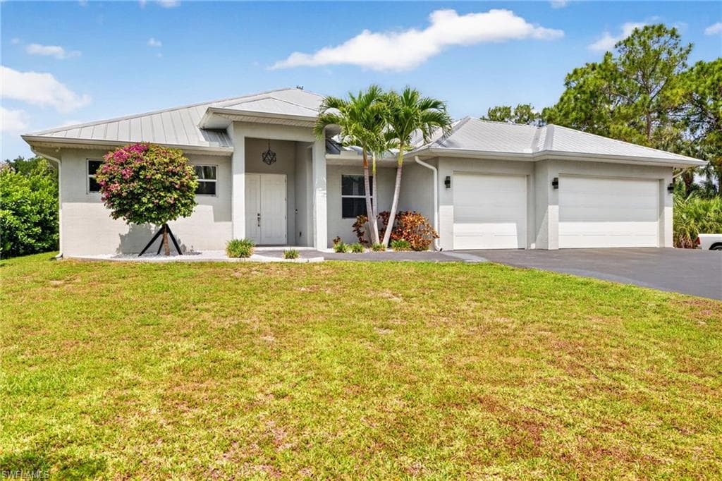 24000 Claire ST BONITA SPRINGS, FL 34135