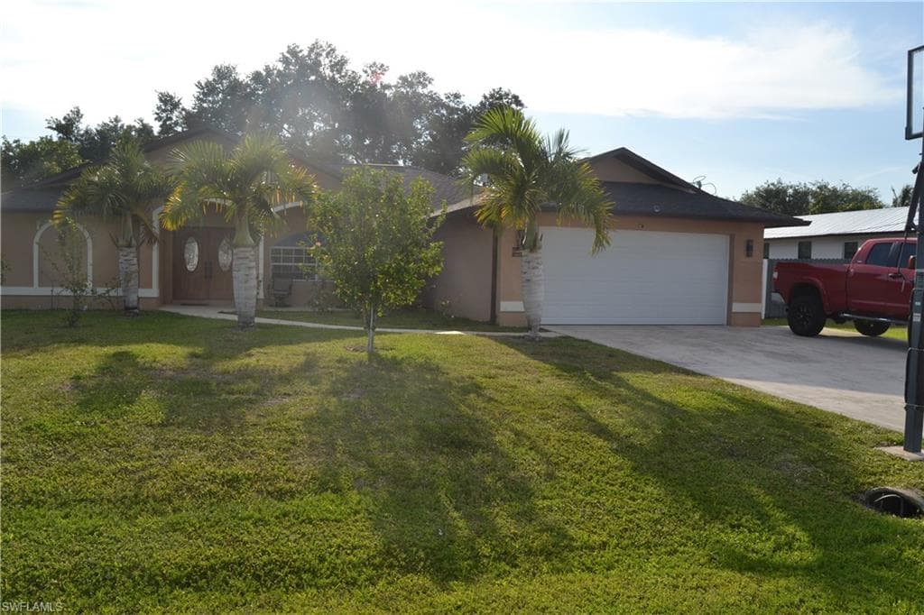 622 SE 10th AVE CAPE CORAL, FL 33990