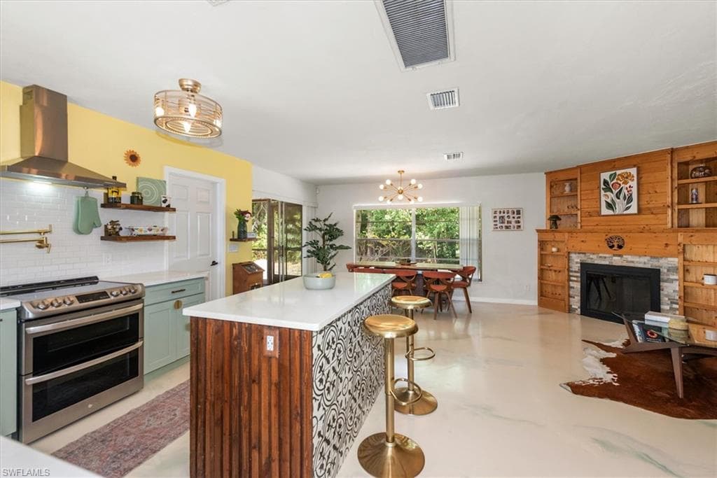2431 N Westwood DR NORTH FORT MYERS, FL 33917