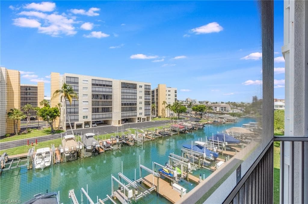 4351 Bay Beach LN 332 FORT MYERS BEACH, FL 33931