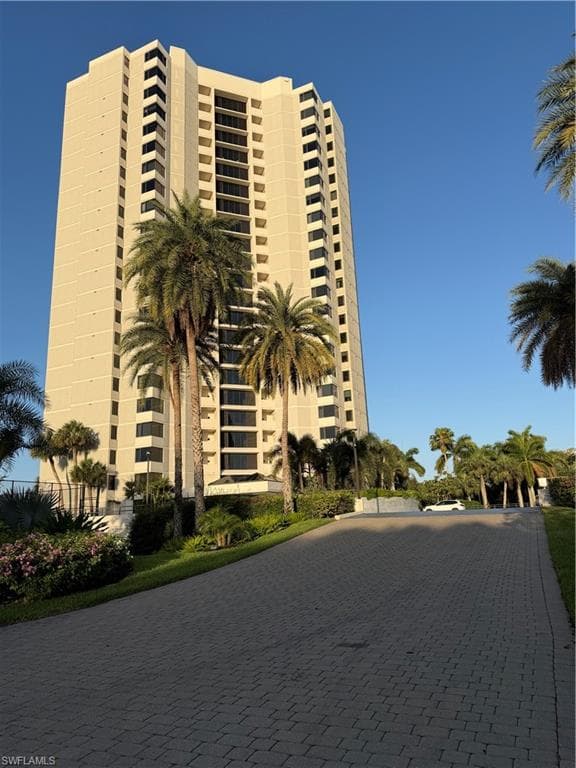5555 Heron Point DR 101 NAPLES, FL 34108
