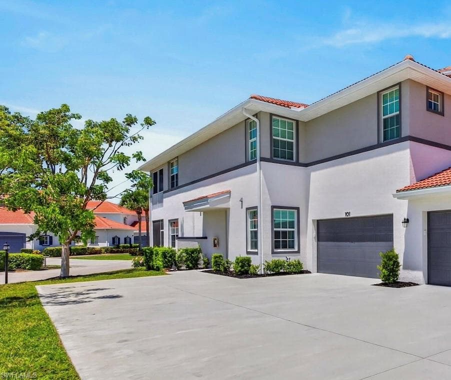 12050 Santaluz DR 101 FORT MYERS, FL 33913