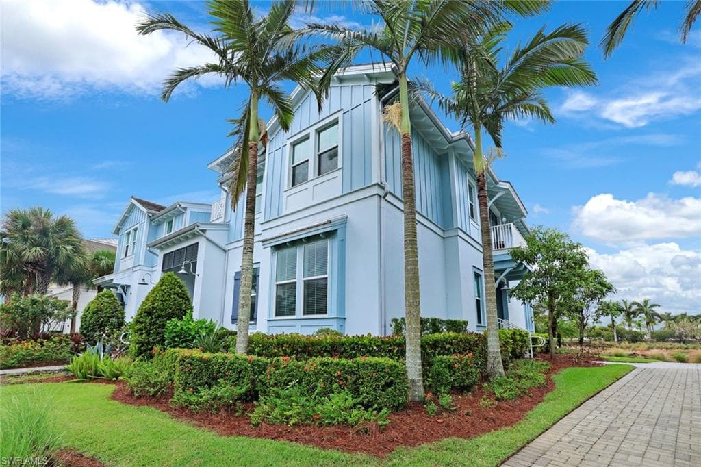 6549 Dominica DR 101 NAPLES, FL 34113