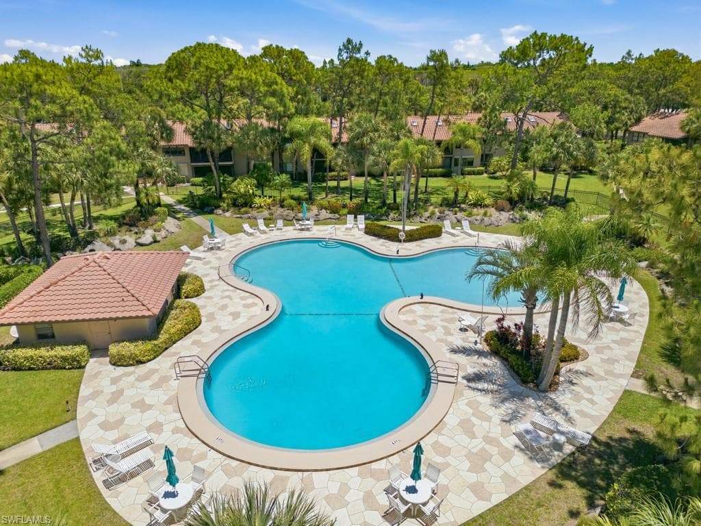 3207 Horse Carriage WAY 403 NAPLES, FL 34105
