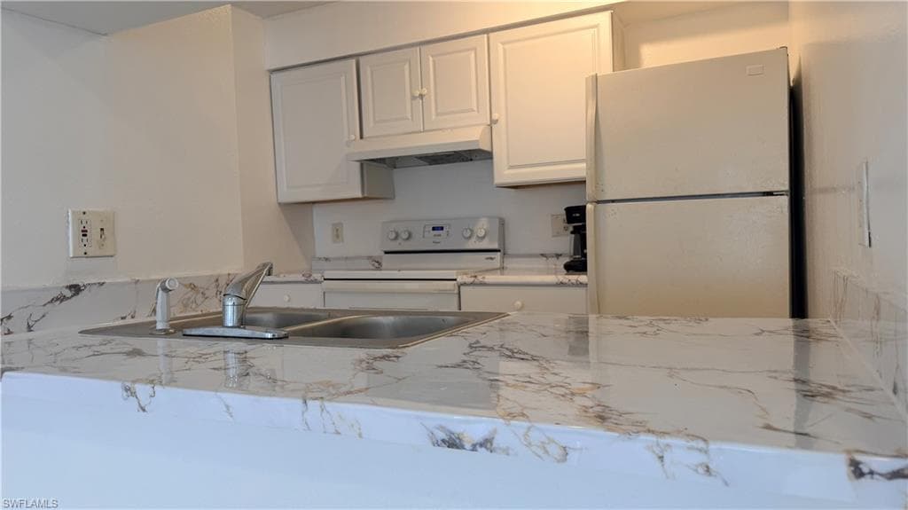 3407 Winkler AVE 309 FORT MYERS, FL 33916