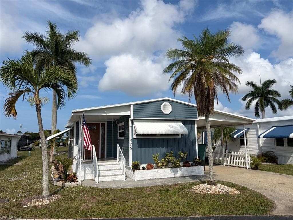 376 Verna AVE FORT MYERS, FL 33908