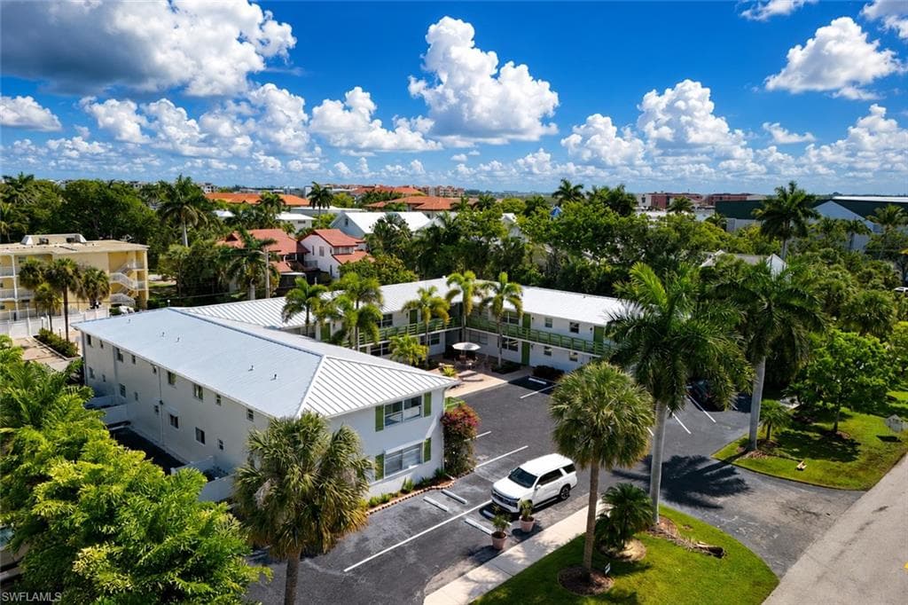 975 9th AVE S 11 NAPLES, FL 34102