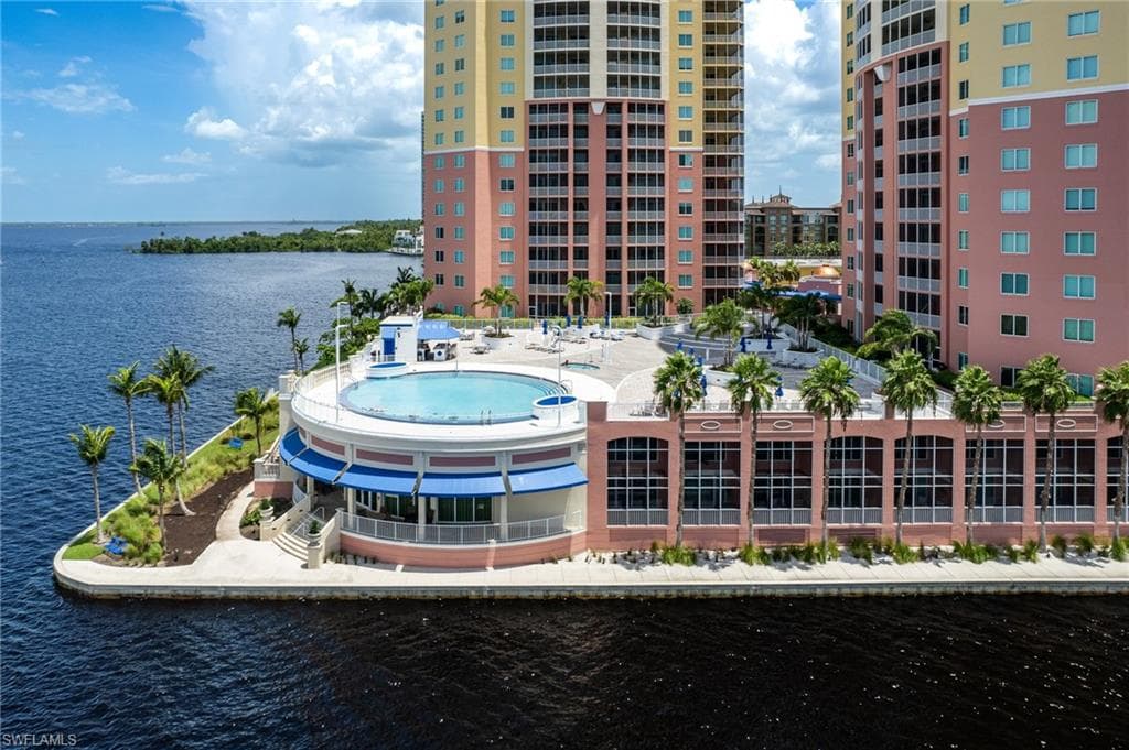 2745 1st ST 1901 FORT MYERS, FL 33916