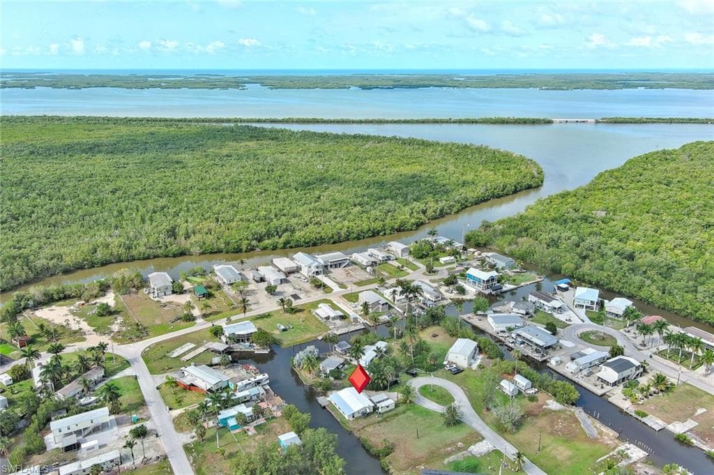 112 Cardinal CT EVERGLADES CITY, FL 34141