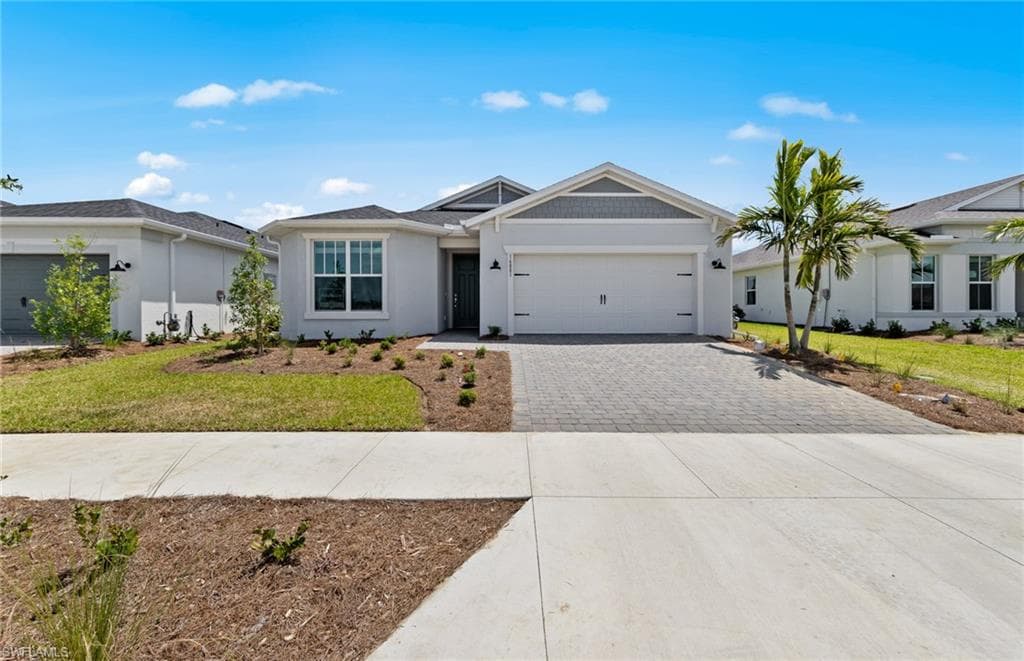 601 Oasis Lake PL LEHIGH ACRES, FL 33936