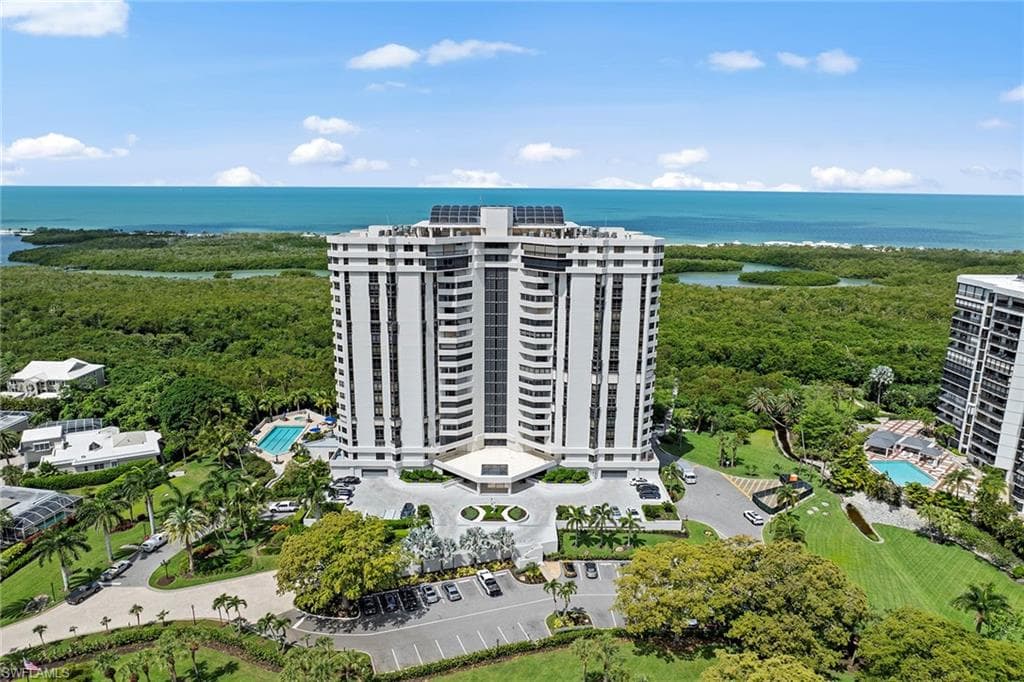 6001 Pelican Bay BLVD 802 NAPLES, FL 34108