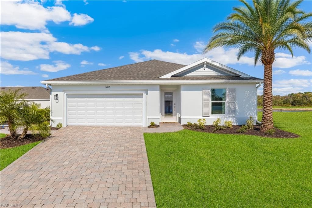 382 RADIANT SUN LN LEHIGH ACRES, FL 33936