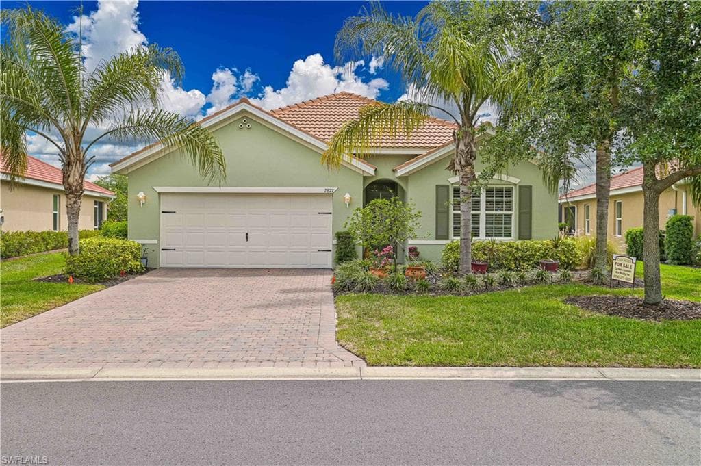 2877 Apple Blossom DR ALVA, FL 33920