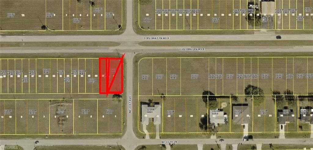 2098 Diplomat PKWY E CAPE CORAL, FL 33909