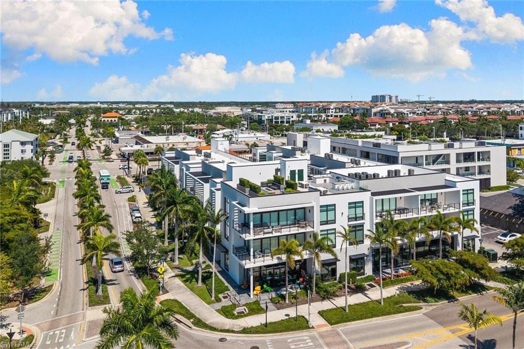 850 Central AVE 311 NAPLES, FL 34102