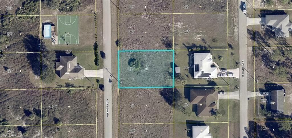 735 Oakridge AVE S LEHIGH ACRES, FL 33974